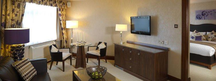 Leonardo Hotel Cheltenham Room photo
